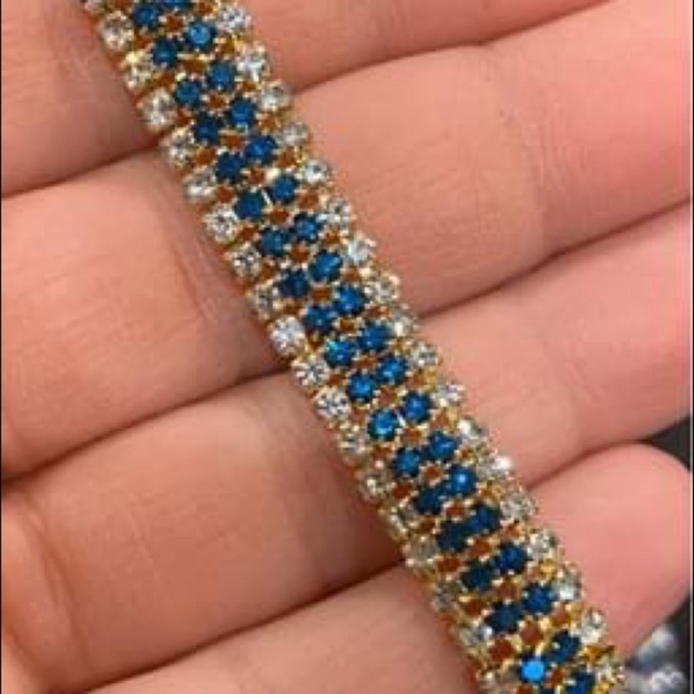 NEW Light blue and silver crystal bracelet